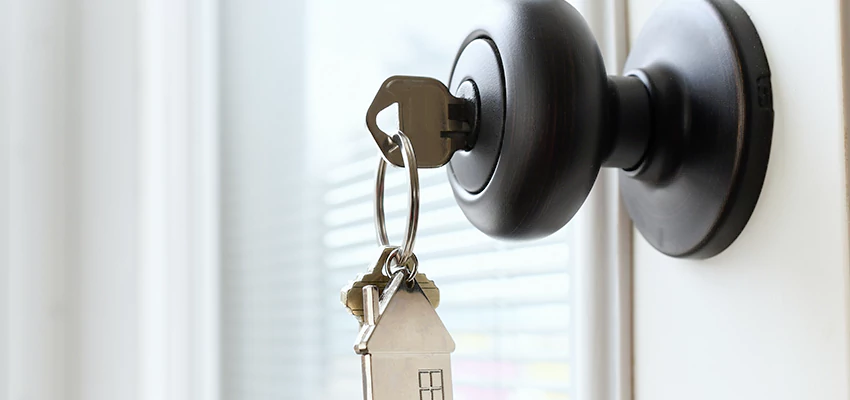 Bifold Door Knob Replacement in Montecito, California